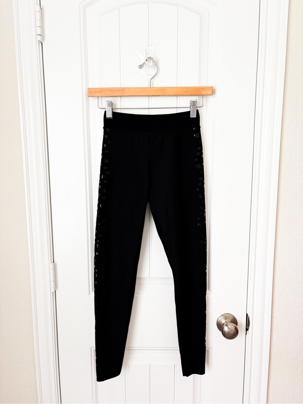 Ultracor Black Leggings with Black Hearts Size Small (XS)